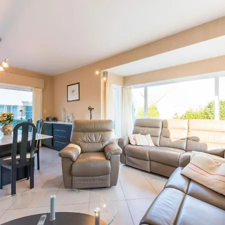 Villa Malu Located In The Heart Of *