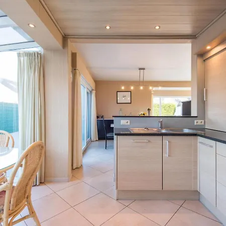Malu Located In The Heart Of Villa *
